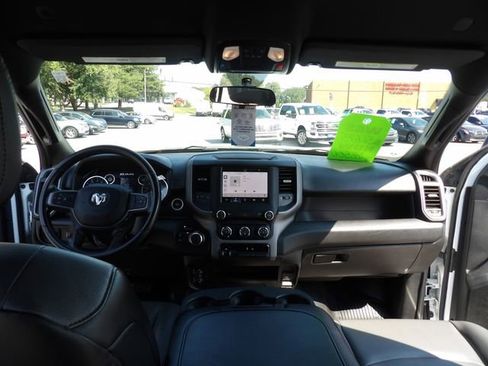 Used 2024 RAM 2500 Tradesman w/ Chrome Appearance Group image 14