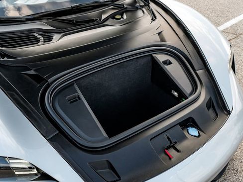 Used 2022 Porsche Taycan image 53