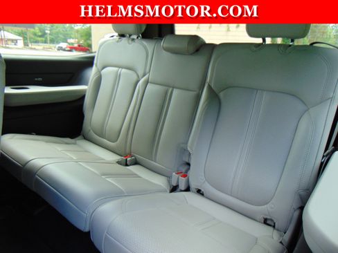 Certified 2025 Jeep Wagoneer 4WD image 36
