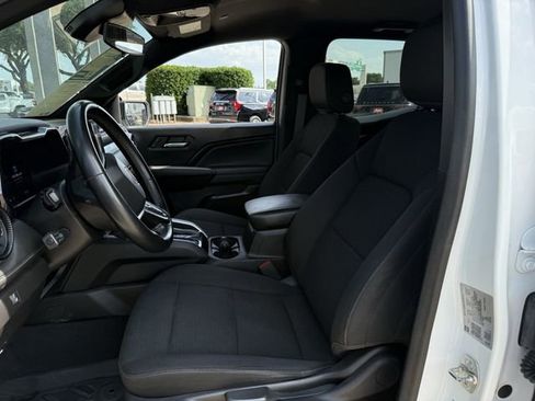 Used 2024 Chevrolet Colorado LT RWD image 28
