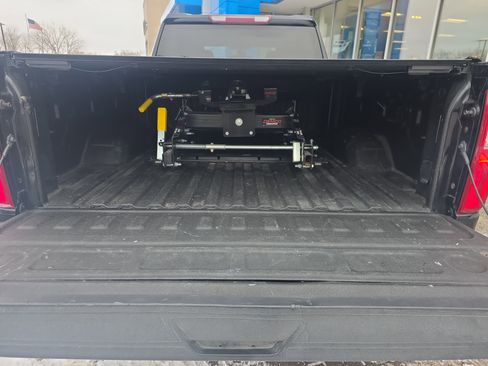 Used 2022 Chevrolet Silverado 2500 LTZ w/ Snow Plow Prep/Camper Package image 36