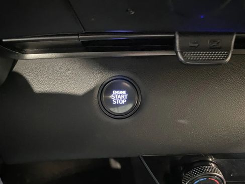 Used 2025 Hyundai Elantra Sport image 16