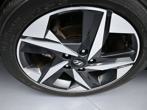 Used 2023 Hyundai Elantra Limited w/ Cargo Package image 43