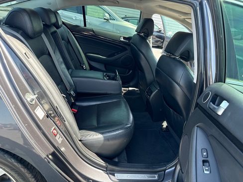 Used 2014 Kia Cadenza Premium w/ Luxury Package FWD image 14
