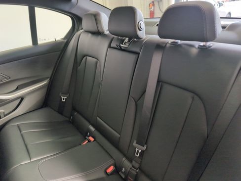 Used 2025 BMW 330i Sedan w/ Convenience Package image 28