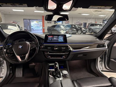 Used 2018 BMW 540i RWD image 26