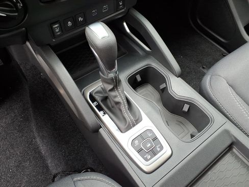 New 2026 Nissan Frontier SV w/ SV Convenience Package image 8