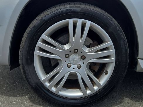 Used 2013 Mercedes-Benz GLK 350 4MATIC image 9