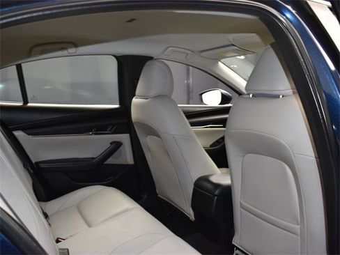 Used 2019 MAZDA MAZDA3 Sedan w/ Select Package image 11