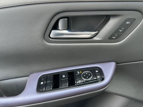 New 2026 Nissan Leaf Platinum+ w/ Cargo Package (Platinum+) image 8