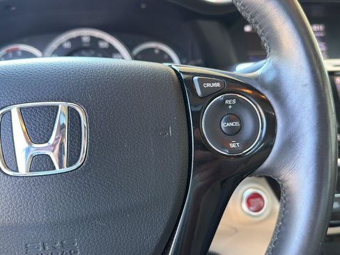 Used 2017 Honda Accord EX-L image 21