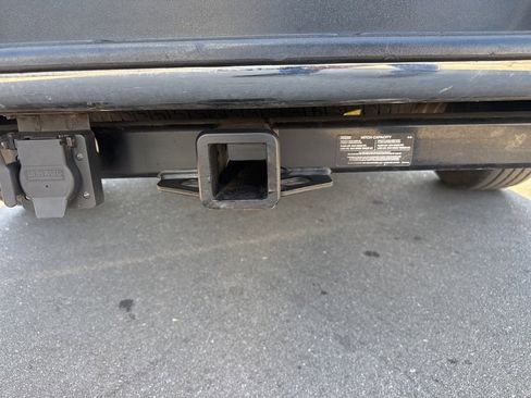 Used 2017 Chevrolet Express 3500 LT w/ LT Preferred Equipment Group image 5