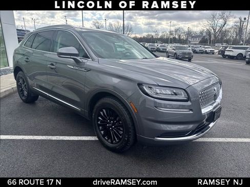 Used 2023 Lincoln Nautilus Reserve image 10