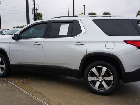 Used 2018 Chevrolet Traverse LT image 5