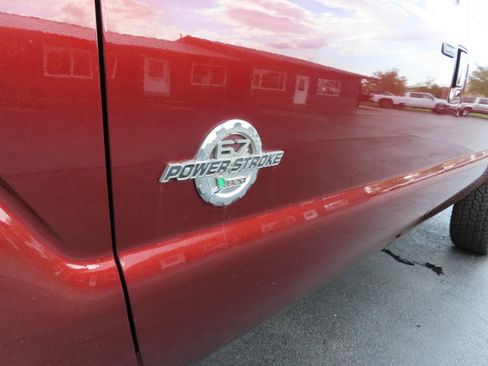 Used 2016 Ford F250 Lariat w/ Lariat Interior Package image 14