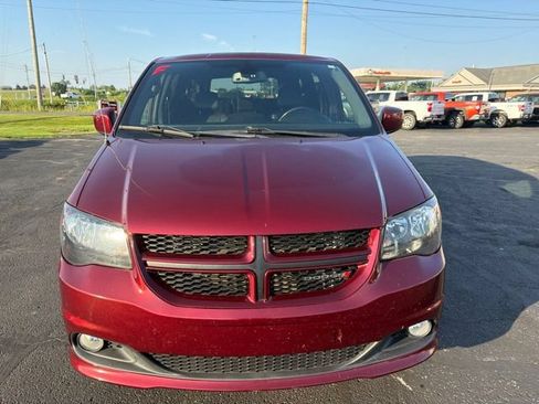 Used 2019 Dodge Grand Caravan GT FWD image 3