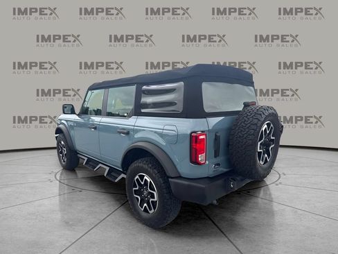Used 2022 Ford Bronco 4-Door AWD/4WD image 2