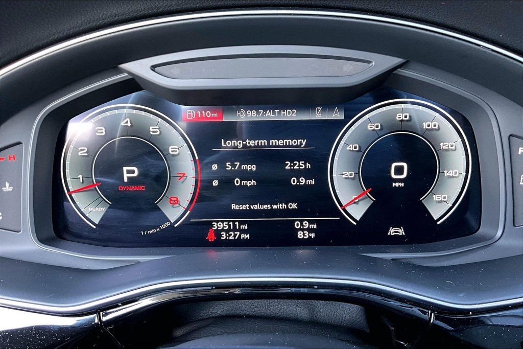 Used 2022 Audi Q8 Premium AWD/4WD image 13