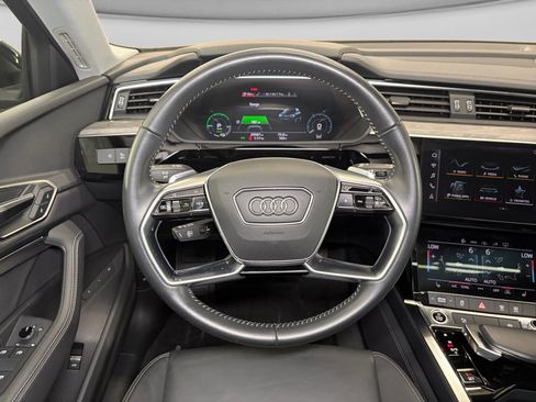 Used 2021 Audi e-tron Premium w/ Convenience Plus Package AWD/4WD image 10