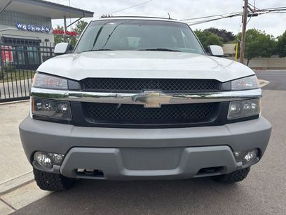 Used 2002 Chevrolet Avalanche 4x4 w/ North Face Edition