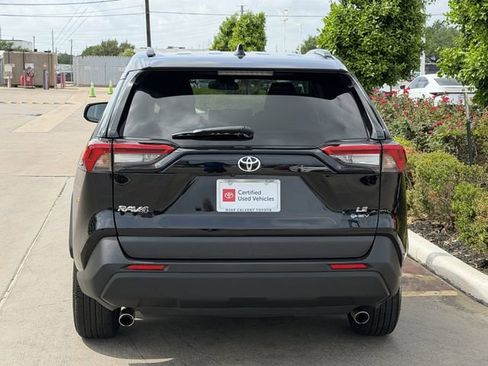 Certified 2025 Toyota RAV4 LE image 6