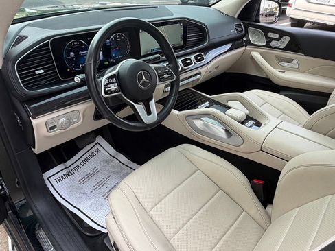 Used 2023 Mercedes-Benz GLS 450 4MATIC image 21