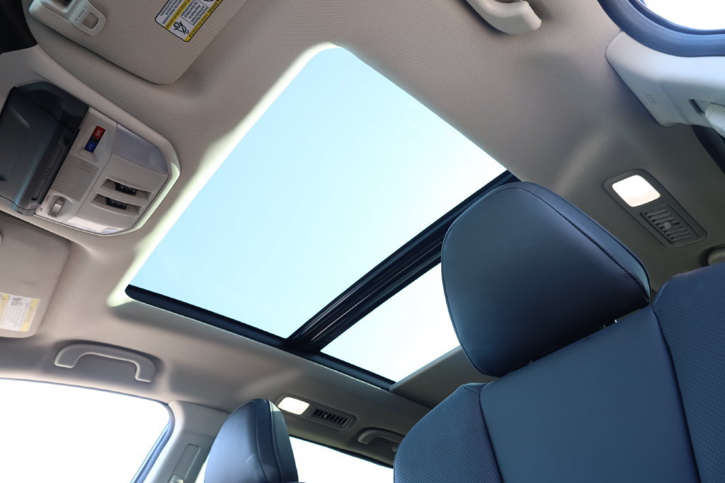 Certified 2026 Subaru Ascent Limited AWD/4WD image 11