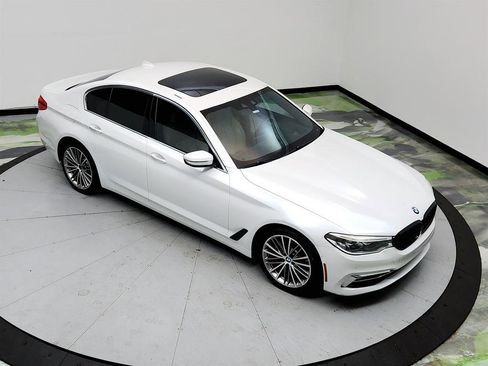 Used 2017 BMW 530i image 34