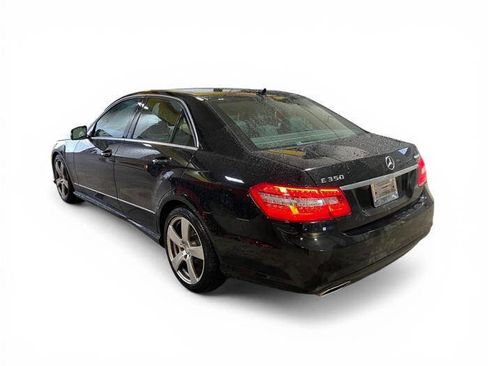 Used 2010 Mercedes-Benz E 350 4MATIC Sedan image 3