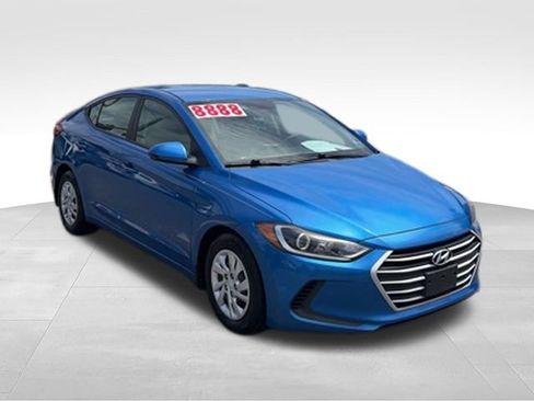 Used 2017 Hyundai Elantra SE FWD image 21