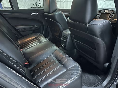 Used 2016 Chrysler 300 S AWD/4WD image 38