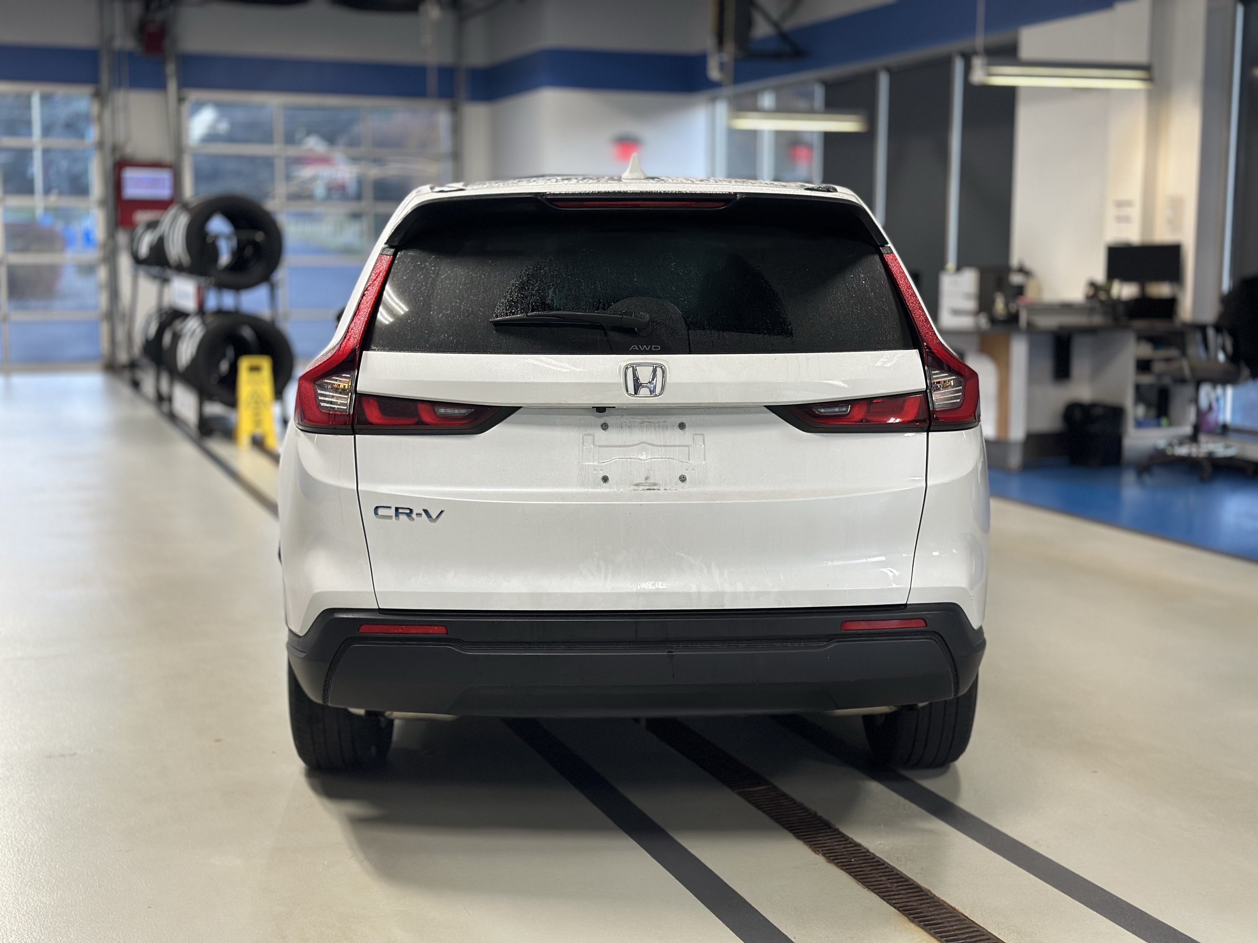 Used 2024 Honda CR-V EX image 6