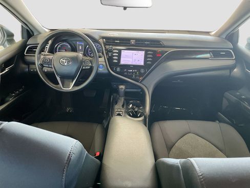 Used 2020 Toyota Camry LE w/ Carpet Mat Package FWD image 13