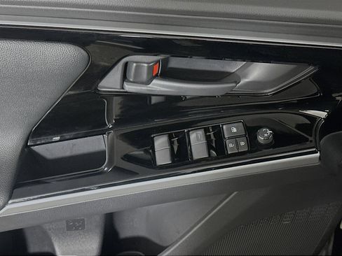 Used 2024 Toyota bZ4X XLE image 15