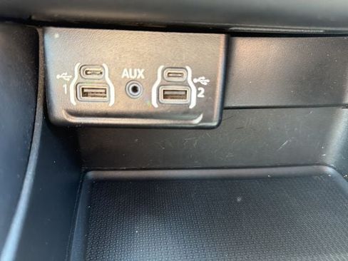Used 2025 Dodge Durango GT AWD/4WD image 31