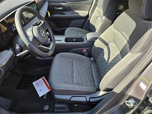 New 2026 Nissan Kicks SV w/ Cold Weather Package image 8