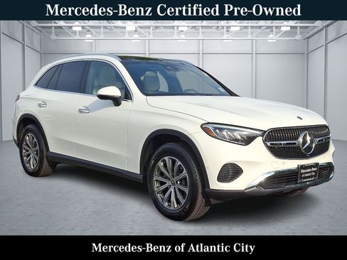 Certified 2025 Mercedes-Benz GLC 300 4MATIC image 1