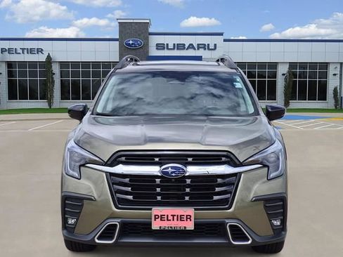 Used 2025 Subaru Ascent Touring w/ Popular Package #1 AWD/4WD image 2