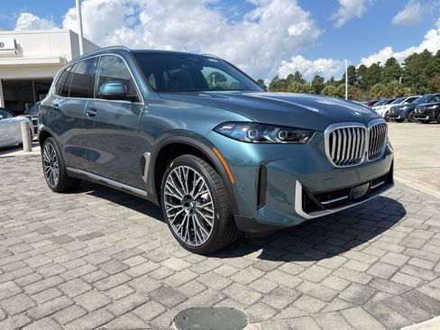 New 2026 BMW X5 xDrive40i w/ Climate Comfort Package AWD/4WD image 8