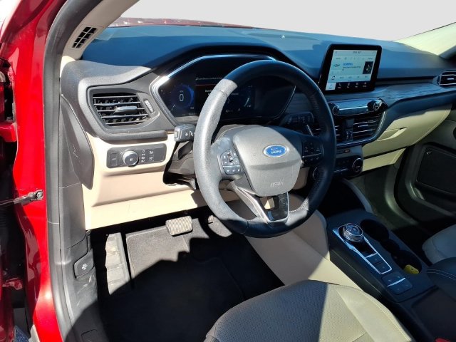 Used 2020 Ford Escape Titanium AWD/4WD image 26