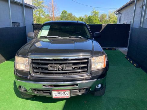 Used 2011 GMC Sierra 1500 SLE w/ Power Tech Package AWD/4WD image 14