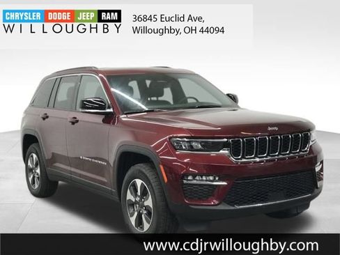 New 2025 Jeep Grand Cherokee Limited 4xe image 3