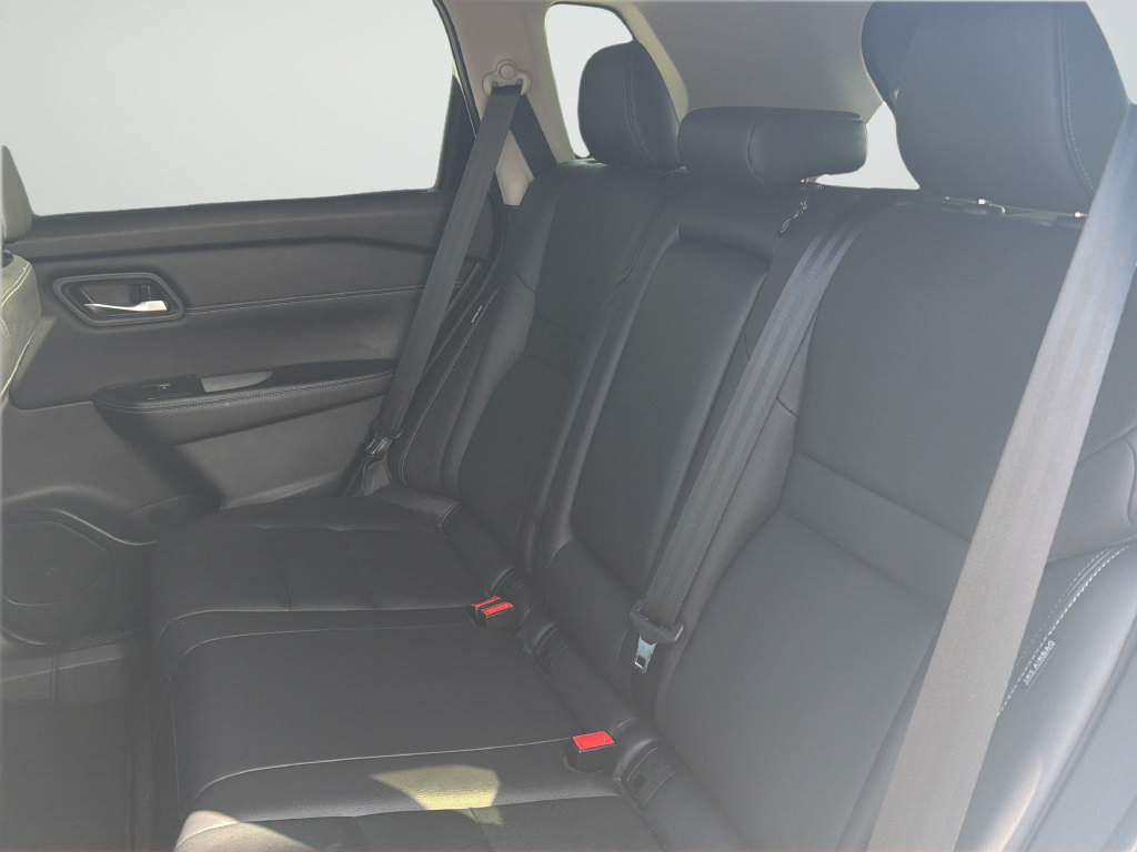 Certified 2025 Nissan Rogue SL w/ SL Premium Package FWD image 30