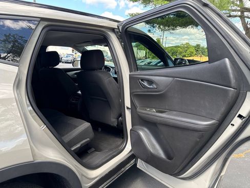 Used 2021 Chevrolet Blazer LT FWD image 37