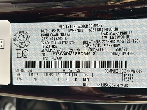 Used 2025 Ford F450 Platinum w/ FX4 Off-Road Package image 45