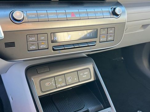 Certified 2025 Hyundai Kona Limited image 23