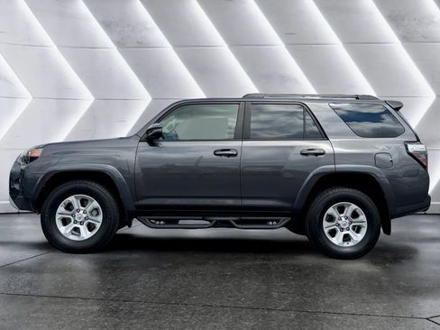 Used 2016 Toyota 4Runner Trail Premium AWD/4WD image 5