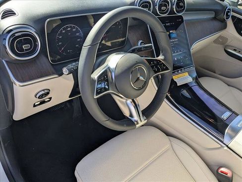 New 2026 Mercedes-Benz GLC 300 image 3