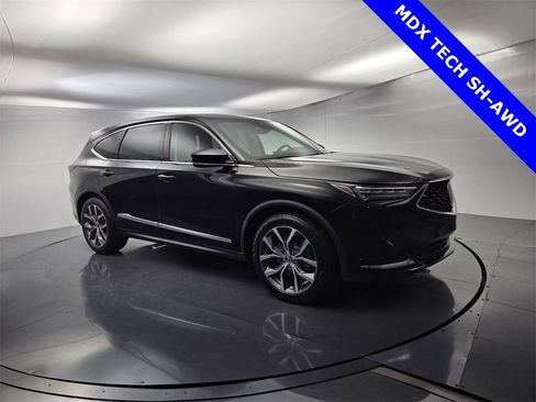 Used 2024 Acura MDX SH-AWD w/ Technology Package image 2