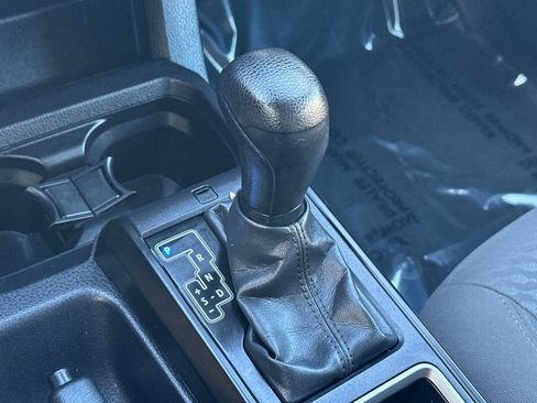 Used 2023 Toyota Tacoma SR AWD/4WD image 18